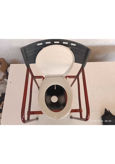Medikaltec Taharet Musluklu Mobil Tuvalet Banyo Sandalyesi Klozet Yükseltici Hastalar Için Klozet