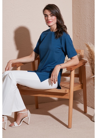 Lela Oversize Bisiklet Yaka Yırtmaç Detaylı Bayan Bluz 5869000 Indigo
