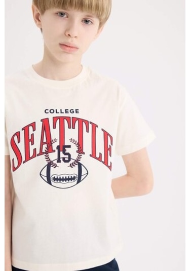 DeFacto Erkek Çocuk 2'li Takım Baskılı Kısa Kollu Tişört Esnek Belli Şort Alt E4691A825SMER118 DeFacto Erkek Çocuk 2'li Takım Baskılı Kısa Kollu Tişört Esnek Belli Şort Alt E4691A825SMER118