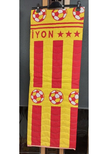 Pamuklu Çok Amaçlı Spor Desen Tek Kişilik Pike, Yatak Ört 160x230 - Sarı-kırmızı Sarı - Lacivert Pamuklu Çok Amaçlı Spor Desen Tek Kişilik Pike, Yatak Ört 160x230 - Sarı-kırmızı Sarı - Lacivert