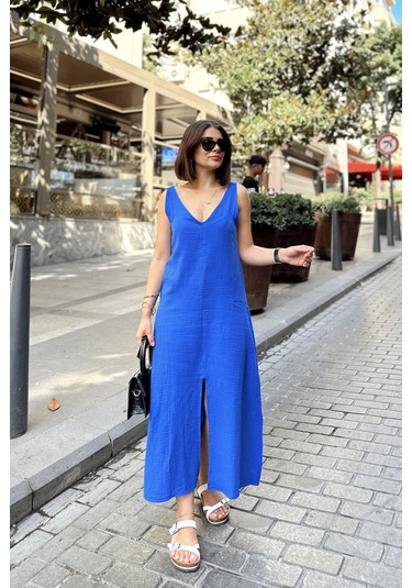 İndigo Askılı İthal Müslin Kumaş, Önü Ve Arkası V Yaka, Önden Yırtmaçlı, Maksi/uzun Salaş Elbise Indigo