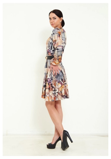 Modatalika Kadın Dijital Baskı Desen Detaylı Kemerli Şık Mini Elbise BEJ Bej