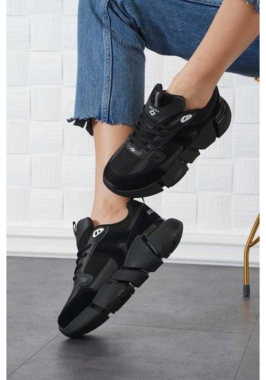 Kadın Ortopedik Tabanlı File Detaylı Sneaker Spor Ayakkabı Siyah