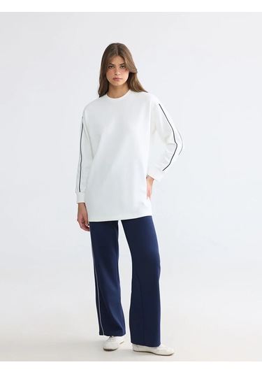 Lc Waikiki Beyaz Bisiklet Yaka Soft Touch Kadın Sweatshirt