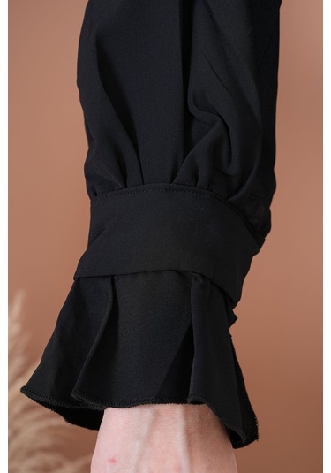 Fırfırlı Zarafet Bluz Siyah