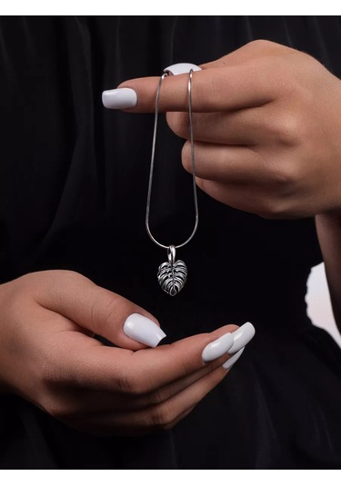 Lucente 925 Ayar Gümüş Monstera Yaprağı Kolye 215007326