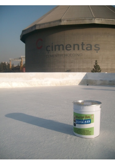 İzo White Glass Beyaz Mucize İlaç Solvent Bazlı Yalıtım Örtüsü 1