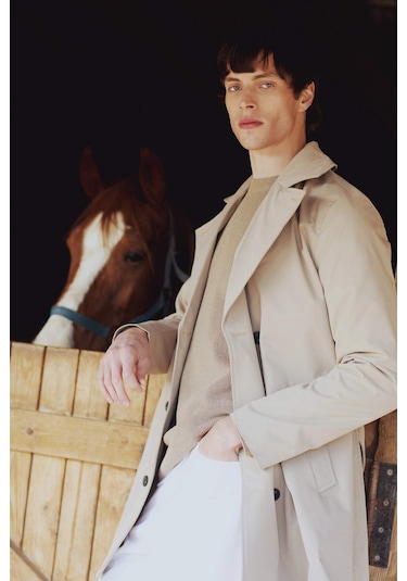 DeFacto Slim Fit Dar Kesim Düğmeli Kemerli Trençkot D5528AX25SPBG193 Bej