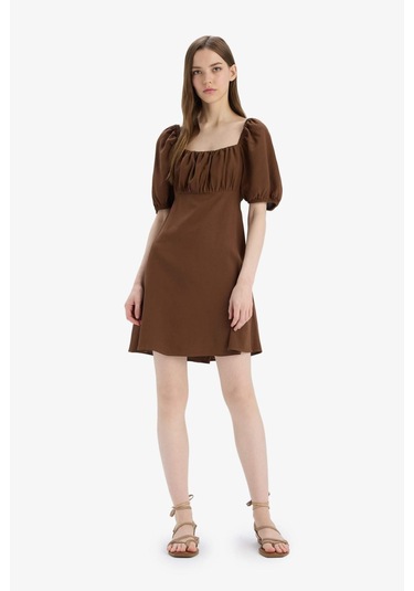 DeFacto Kare Yaka Keten Karışımlı Kısa Kollu Midi Yazlık Elbise E0896AX25SMBN333