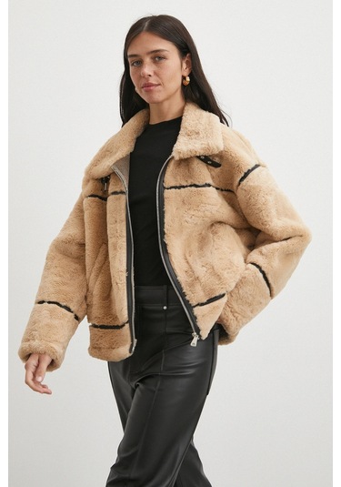 Ters Detay Peluş Lamine Mont Bej Bej