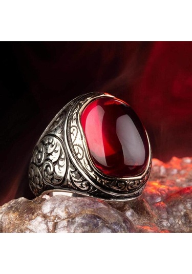 Yakut Ruby Taşlı Kalem Işleme Desenli Gümüş Erkek Yüzük