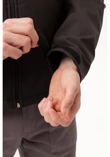 Erkek Kışlık Su Geçirmez Softshell Mont Salina İtici Rüzgar Outdoor Siyah