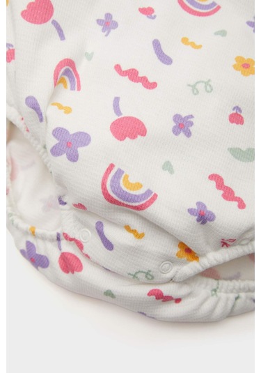 DeFacto Kız Bebek Yenidoğan Bisiklet Yaka Gökkuşağı Baskılı Waffle Uzun Kollu Çıtçıtlı Body E2381A525SPER105 Ekru