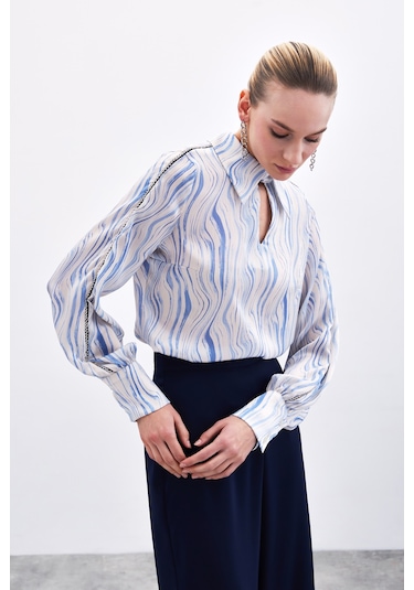 Sateen Kol Aksesuarlı Desenli Bluz - Mavi-135916 Mavi