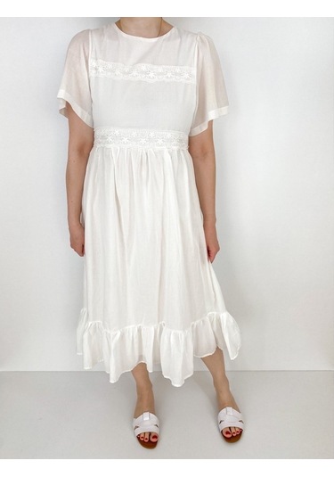 Fisto Detaylı Beyaz Astarlı Elbise Beyaz