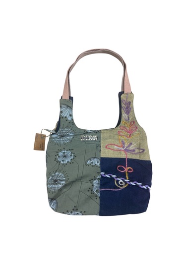 Vintage Renkli Salaş Etnik Orta Boy Plaj Günlük Kadın Kol Omuz Çantası 34 Cm X 37 Cm Mavi Vintage Renkli Salaş Etnik Orta Boy Plaj Günlük Kadın Kol Omuz Çantası 34 Cm X 37 Cm Mavi