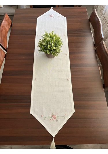 Rokoko Nakışlı Keten Ekru Renk Runner Masa Ve Tv Konsol Örtüsü Ekru
