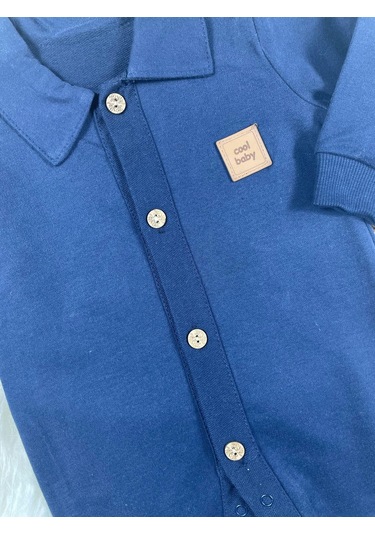 Gömlek Yaka Önden Düğmeli Arma Detaylı Erkek Bebek Tulum Lacivert