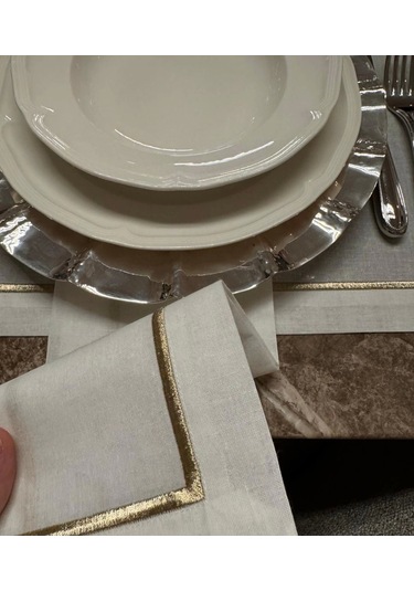 Lina 4 Kişilik Amerikan Servis & Peçete Altın