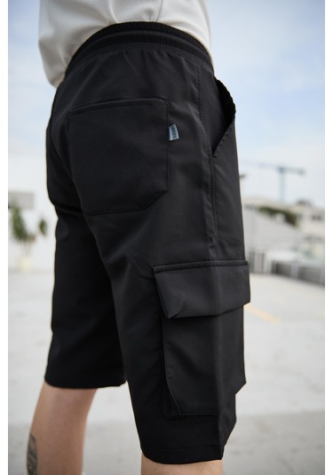 Siyah Renk Kargo Cepli Paraşüt Kumaş Erkek Şort-1555 Siyah