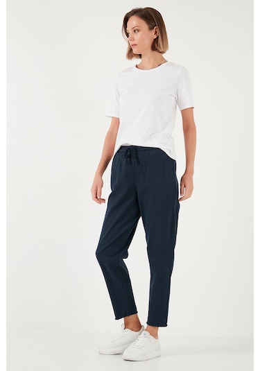 Lela Pamuklu Normal Bel Regular Fit Düz Paça Bayan Pantolon 668Yp42282S4 Lacivert