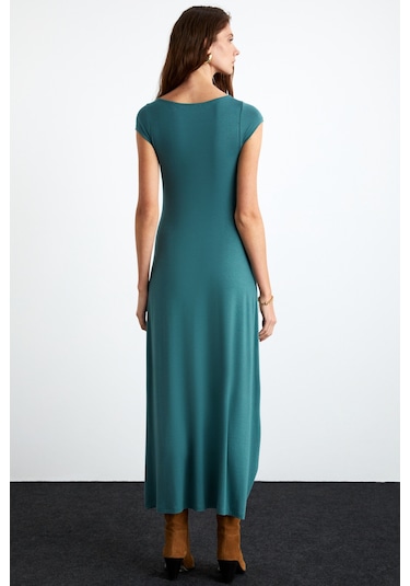 ESLY Kadın Viskon Karışımlı Kayık Yaka Slim Fit Yeşil Elbise