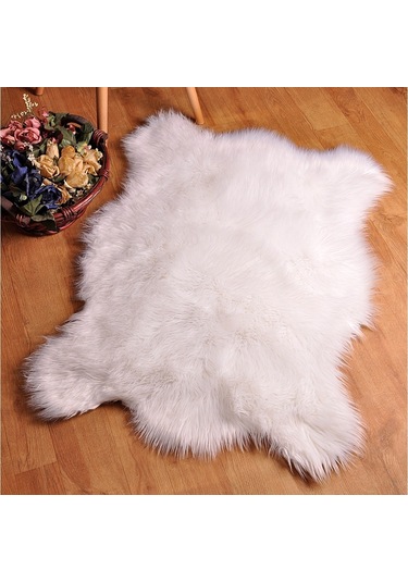 Soft Peluş Kuzu Postu Beyaz