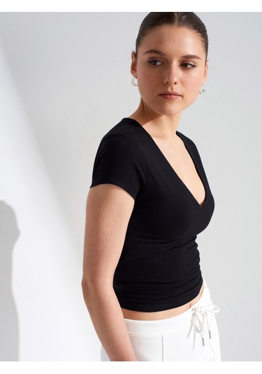 Dilvin 32840 V Yaka Basic T-shirt-siyah