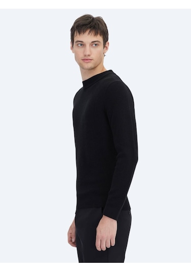 Siyah Bisiklet Yaka Jakarlı Triko Kazak Siyah