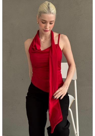 Madmext Kırmızı Degaje Yaka Atkılı Şık Kadın Bluz Mg2650