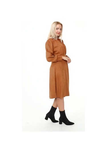 Kadın Süet Hakim Yaka Pile Detaylı Büzgülü Uzun Kol Midi Boy Kloş Kışlık Elbise 4412/110 Taba