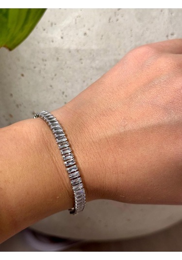 Baget Taşlı Gümüş Renk Çelik Tennis Bileklik Işıltılı Ve Şık Kadın Takı Gümüş