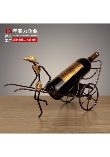 Ximistore9 Geleneksel Çin Stili Demir Çekici Figürlü Şarap Rafı - Ev Dekorasyonu Heykeli, Antik Bakır Desenli, Ev İçi Zenginleştirici Sanayi Eseri