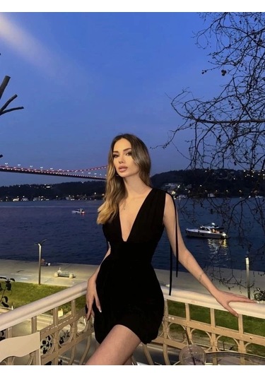 Omuzu Ip Askılı Şortlu Elbise - Siyah Siyah