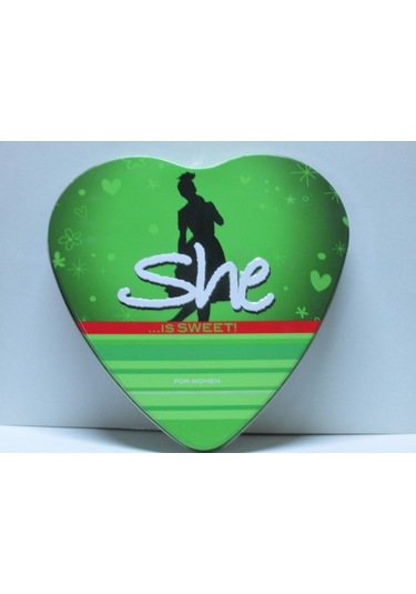 She Is Sweet Kadın Parfüm EDT 50 ML + Sprey Deodorant 150 ML + Vücut Kremi