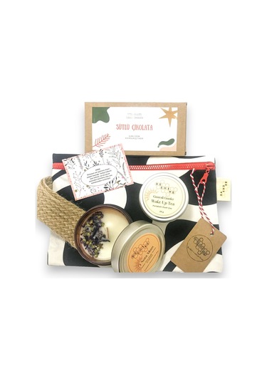 Guruyemiş Box Anneler Günü Bir Dolu Hediye Çantası