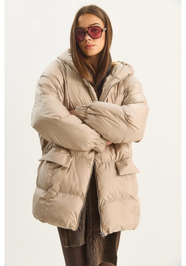 Shade Kadın Kapüşonlu Oversize Yarasa Kol Şişme Mont 60283686 - Bej