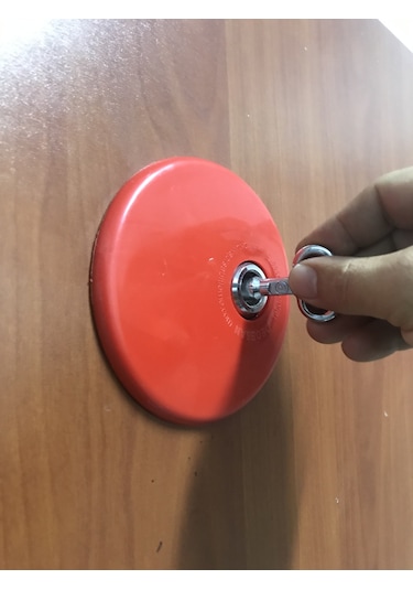 Okul Kapı Sabitleme Kilidi