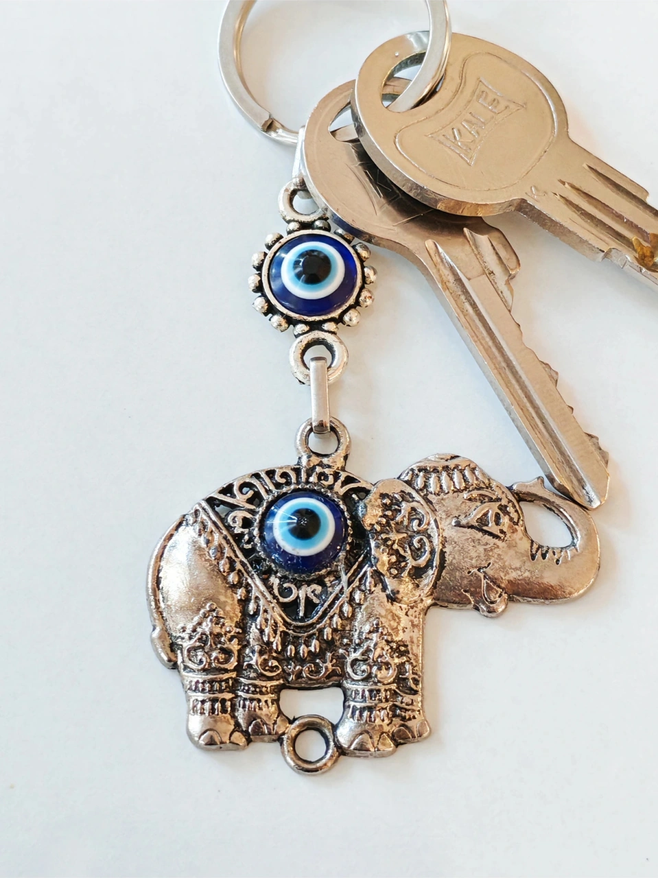 Nazar Boncuklu Fil Metal Anahtarlık