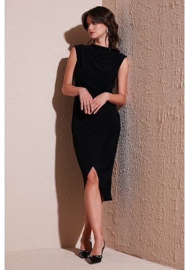 Lela Drape Ve Yırtmaç Detaylı Sıfır Yaka Kolsuz Midi Boy Bayan Elbise 611El694 Siyah