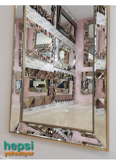 Ayna Çerçeveli Model Eskitme Altın Renk Boy Aynası Altın