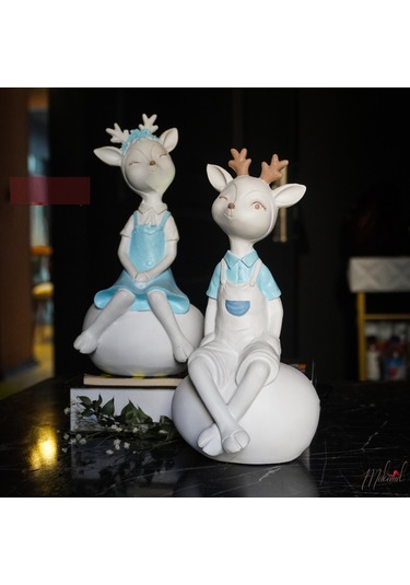 Sevimli Geyik Figürleri Mavi Kıyafetli 2 Adet El Yapımı Reçine
