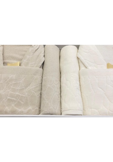 Durul Antik Kısmi Kadife Pamuklu 8 Parça Aile Bornoz Seti Bej