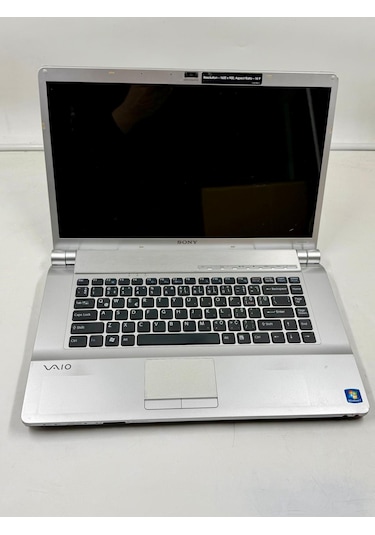 Sony Vaio Pcg-3j1l İntel Pentium İşlemci 8 Gb Ram 128 Gb Ssd W10