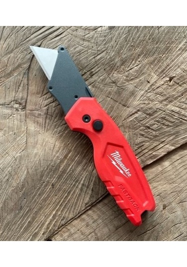 Milwaukee Pro Metal Katlanır Maket Bıçağı Fastback Compact 16cm
