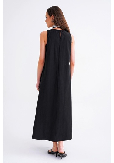 4690 Kadın Bisiklet Yaka Sıfır Kol Midi Paraşüt Elbise Siyah Siyah