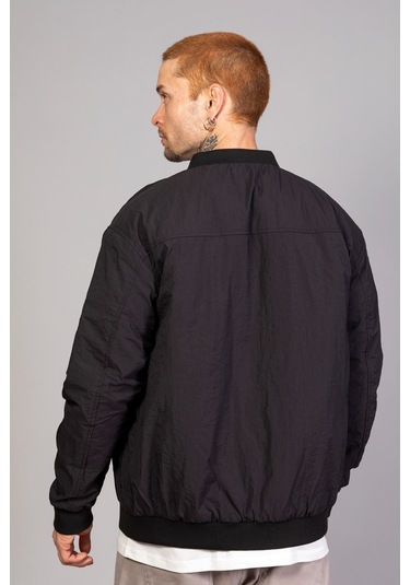 Siyah Regular Fit /krinkıl Kumaş İçi Kapitone Pilot Erkek Cek... Siyah