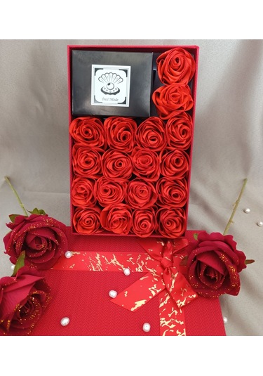 Kutuda Solmayan Güller 18 Adet Yapay Gül Kırmızı Aksesuar Hediyelik Kutulu Kutu Gül Kutusu