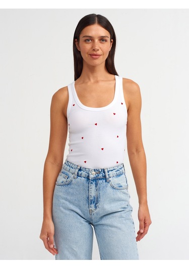 Dilvin Kalp Nakışlı Top Beyaz