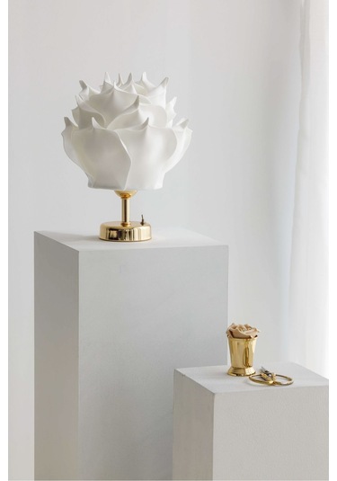2'li Dekor Yapay Eva Gül Kablosuz Masa Lambası Üst Beyaz-alt Parlak Gold 9v Kare Pil 2 Adet